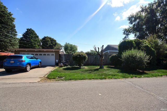 5707 Chester Boulevard, Fort Wayne, IN 46819