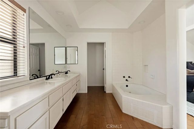 4 Village B, Lake Arrowhead, CA 92352