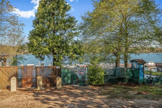 4 Village B, Lake Arrowhead, CA 92352