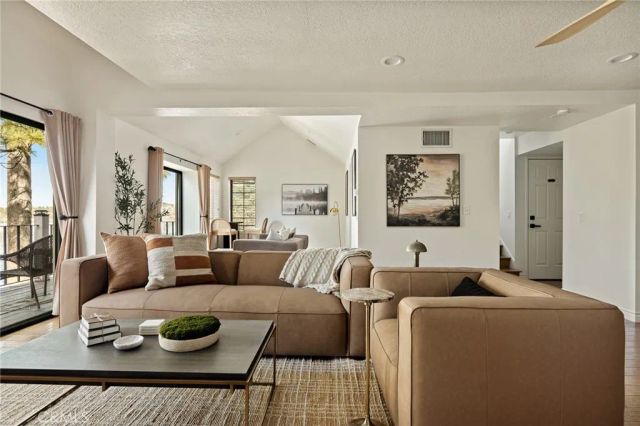 4 Village B, Lake Arrowhead, CA 92352