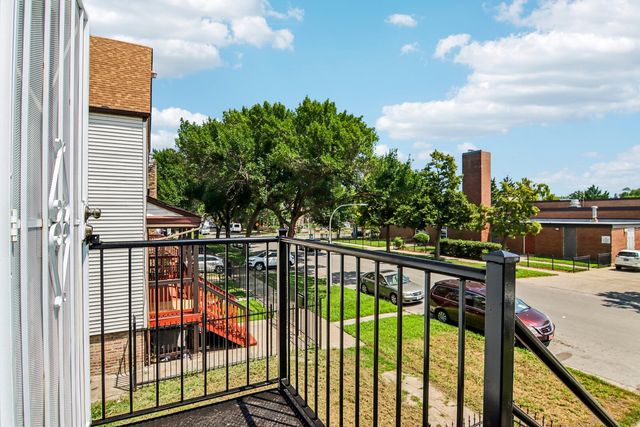 7018 S Dorchester Avenue, Chicago, IL 60637