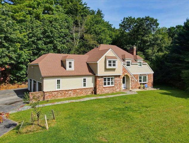 95 Jewett St, Pepperell, MA 01463