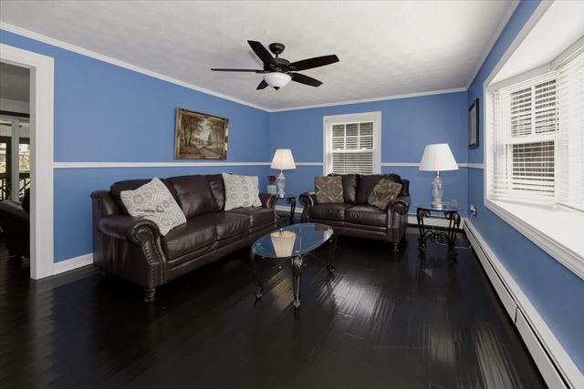 95 Jewett St, Pepperell, MA 01463