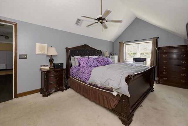95 Jewett St, Pepperell, MA 01463