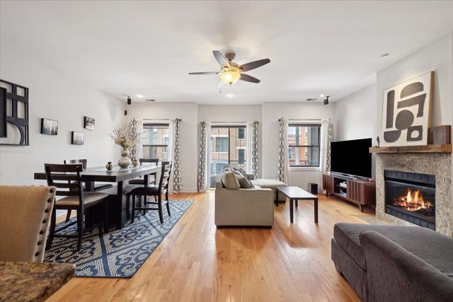 1909 W NORTH Avenue 2, Chicago, IL 60622
