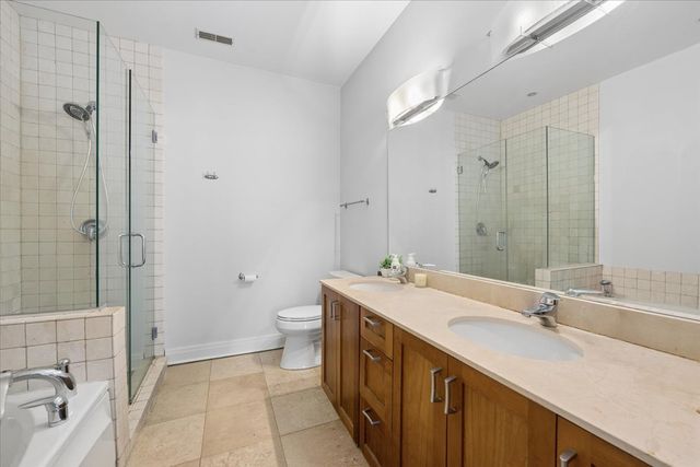 1909 W NORTH Avenue 2, Chicago, IL 60622