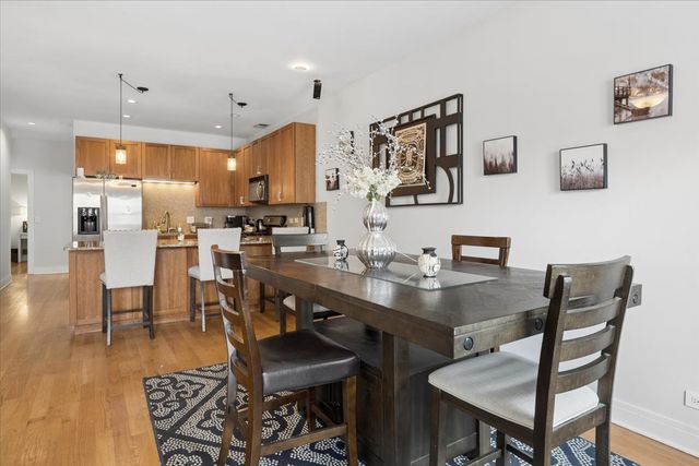 1909 W NORTH Avenue 2, Chicago, IL 60622