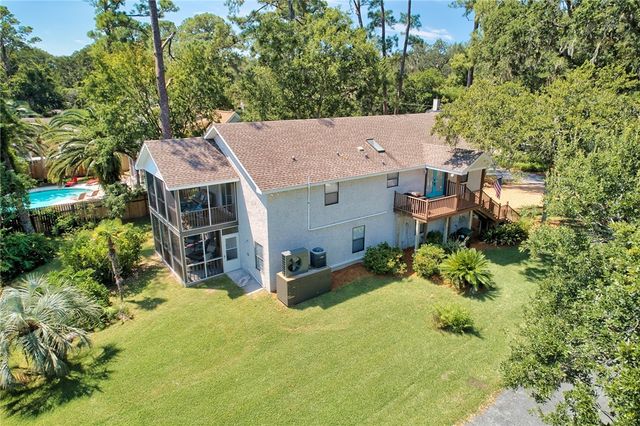 240 Peachtree Street, St Simons Island, GA 31522