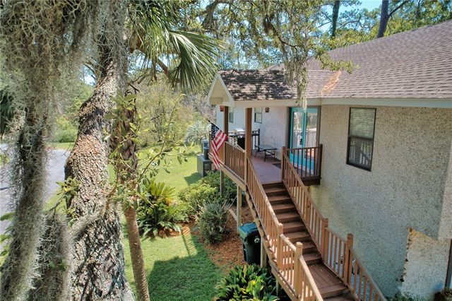 240 Peachtree Street, St Simons Island, GA 31522