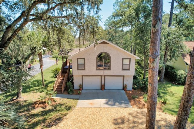 240 Peachtree Street, St Simons Island, GA 31522