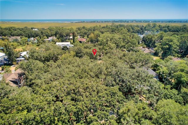 240 Peachtree Street, St Simons Island, GA 31522