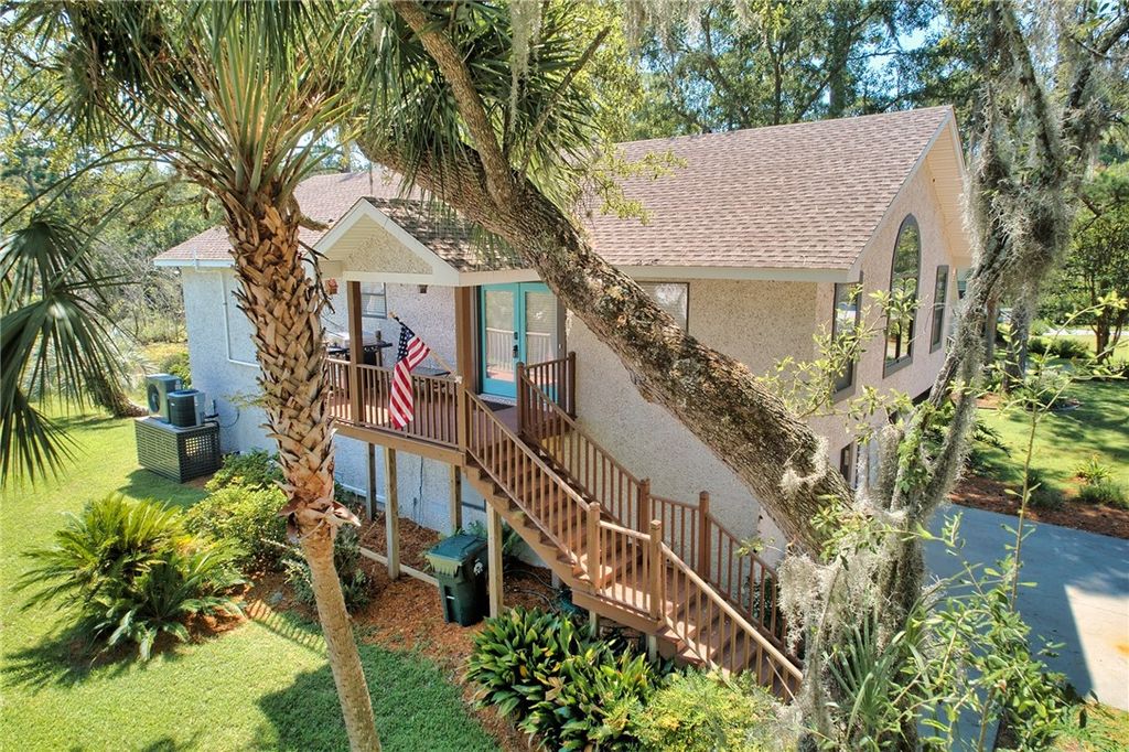 240 Peachtree Street, St Simons Island, GA 31522