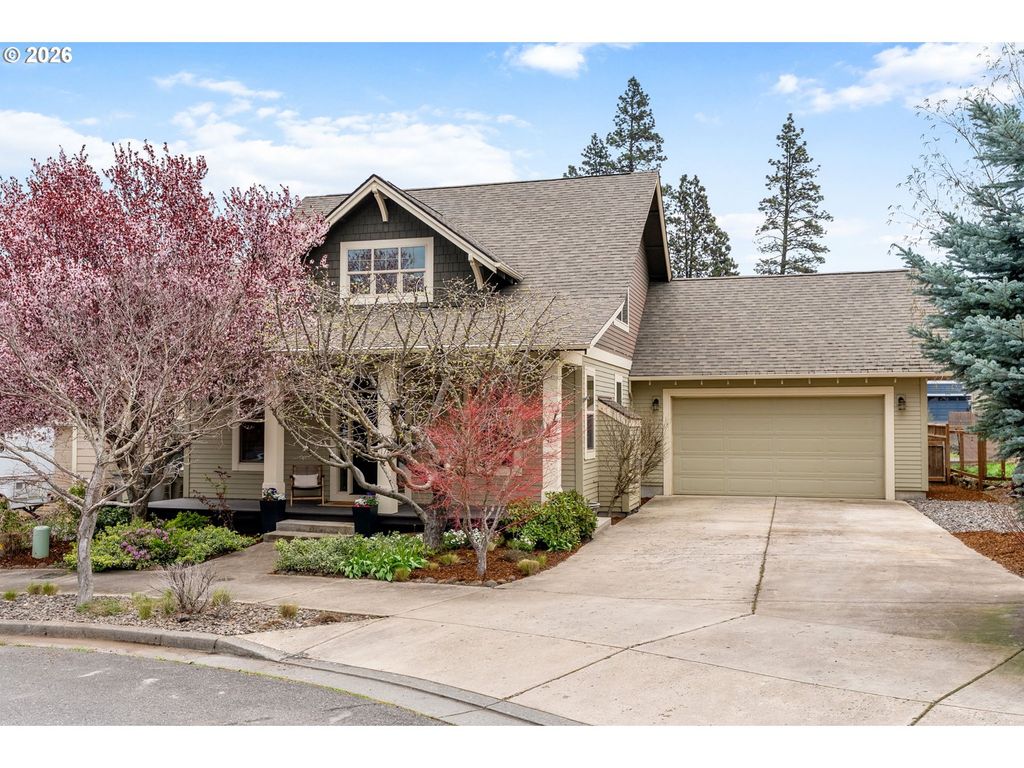 913 FALCON Ct, Hood River, OR 97031