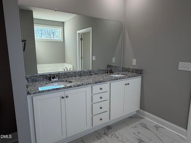 32 Hot Springs Way, Benson, NC 27504