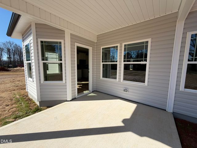 32 Hot Springs Way, Benson, NC 27504