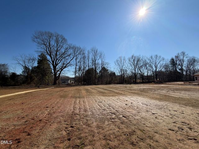 32 Hot Springs Way, Benson, NC 27504