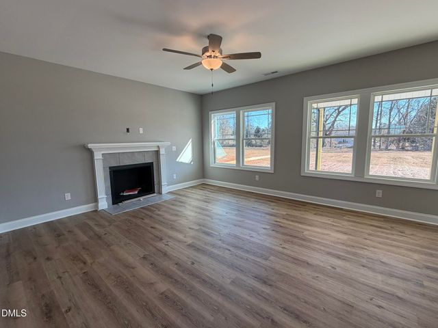 32 Hot Springs Way, Benson, NC 27504