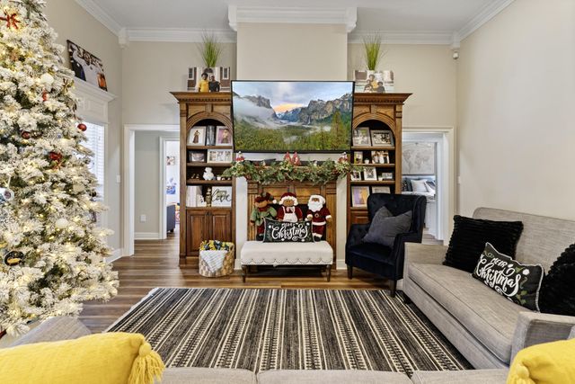 28 W Lake Rd., Hattiesburg, MS 39402