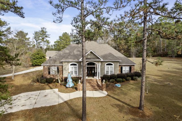 28 W Lake Rd., Hattiesburg, MS 39402