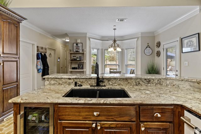 28 W Lake Rd., Hattiesburg, MS 39402