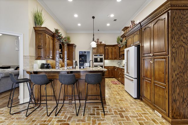 28 W Lake Rd., Hattiesburg, MS 39402