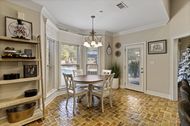 28 W Lake Rd., Hattiesburg, MS 39402