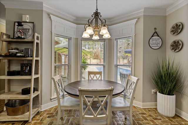 28 W Lake Rd., Hattiesburg, MS 39402