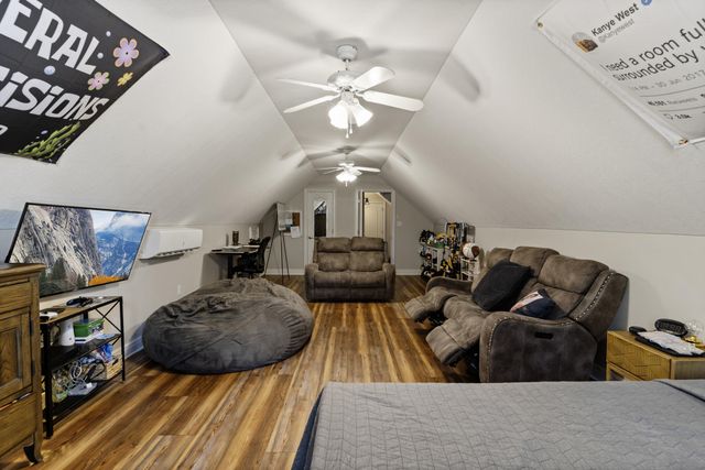 28 W Lake Rd., Hattiesburg, MS 39402