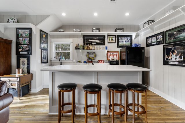 28 W Lake Rd., Hattiesburg, MS 39402