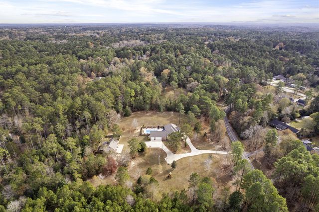 28 W Lake Rd., Hattiesburg, MS 39402