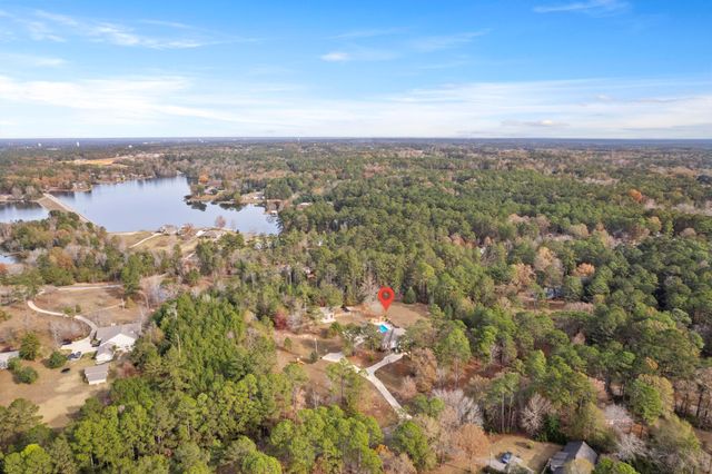 28 W Lake Rd., Hattiesburg, MS 39402