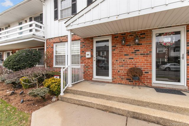 676 Front Street F, Hempstead, NY 11550