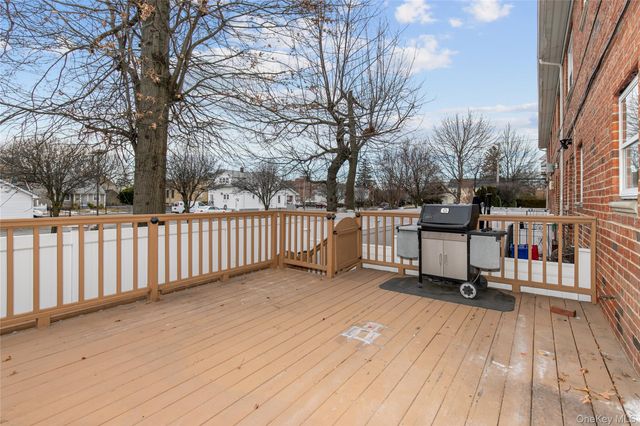 676 Front Street F, Hempstead, NY 11550