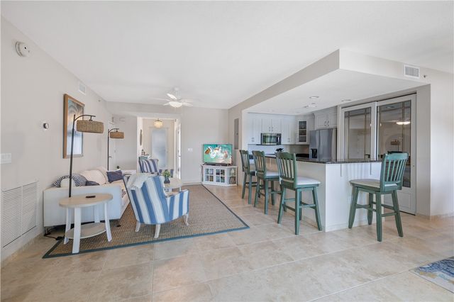 1623 Indian River Drive 103, Sebastian, FL 32958