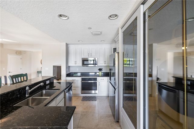 1623 Indian River Drive 103, Sebastian, FL 32958