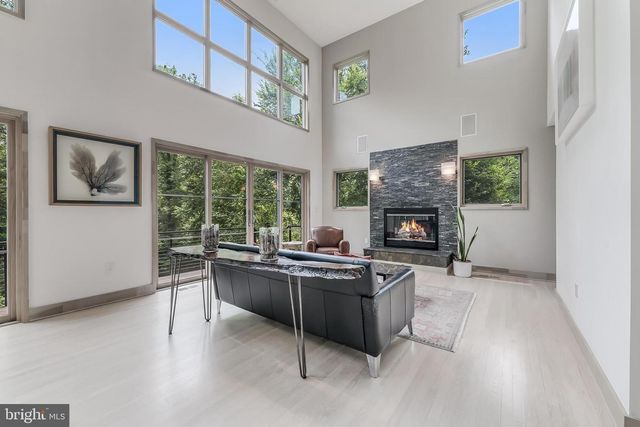1723 MELBOURNE DR, Mclean, VA 22101