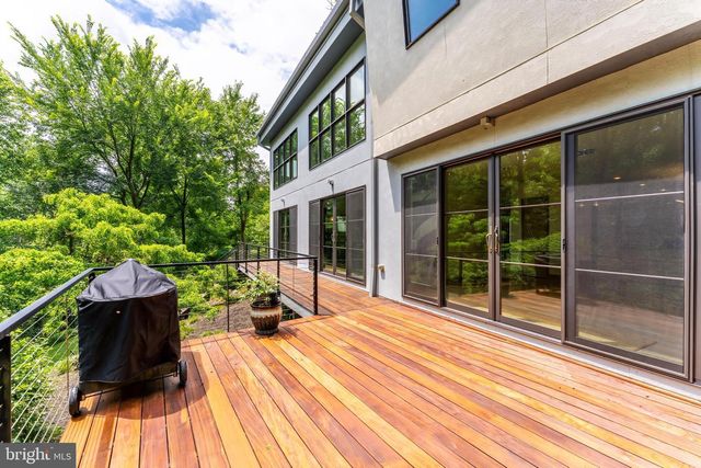 1723 MELBOURNE DR, Mclean, VA 22101