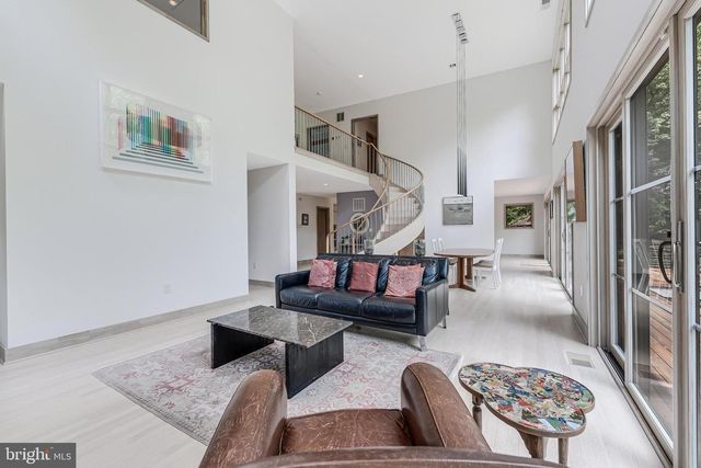1723 MELBOURNE DR, Mclean, VA 22101