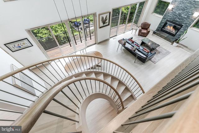 1723 MELBOURNE DR, Mclean, VA 22101