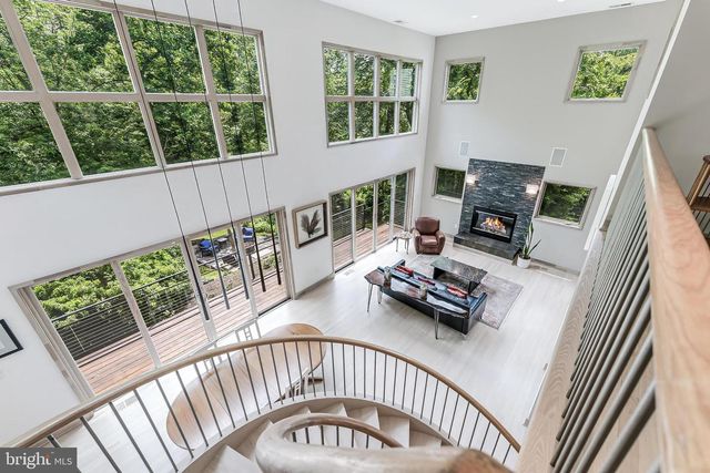 1723 MELBOURNE DR, Mclean, VA 22101