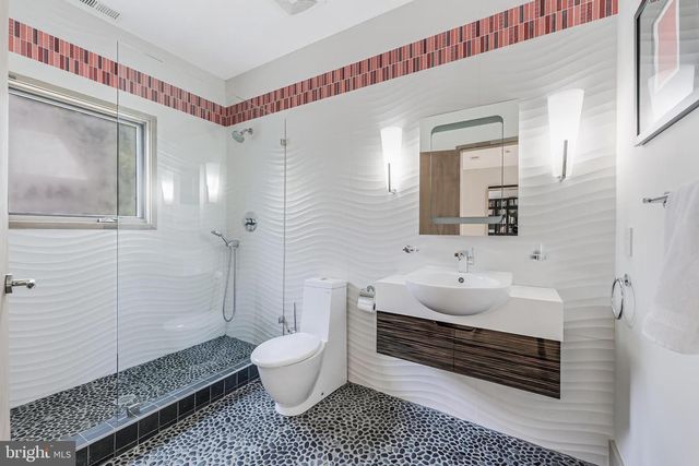 1723 MELBOURNE DR, Mclean, VA 22101