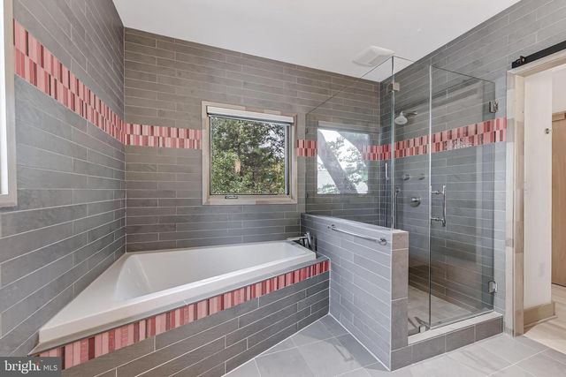1723 MELBOURNE DR, Mclean, VA 22101