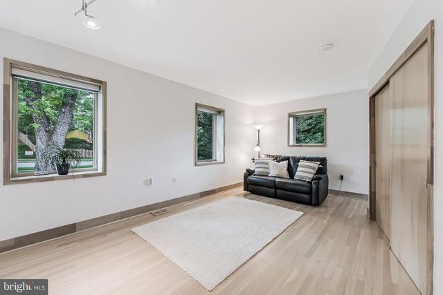 1723 MELBOURNE DR, Mclean, VA 22101