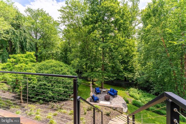 1723 MELBOURNE DR, Mclean, VA 22101