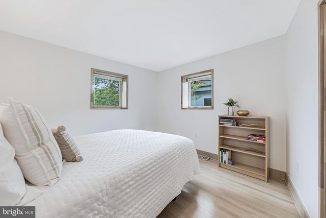 1723 MELBOURNE DR, Mclean, VA 22101