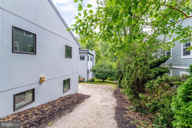 1723 MELBOURNE DR, Mclean, VA 22101