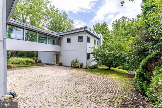 1723 MELBOURNE DR, Mclean, VA 22101