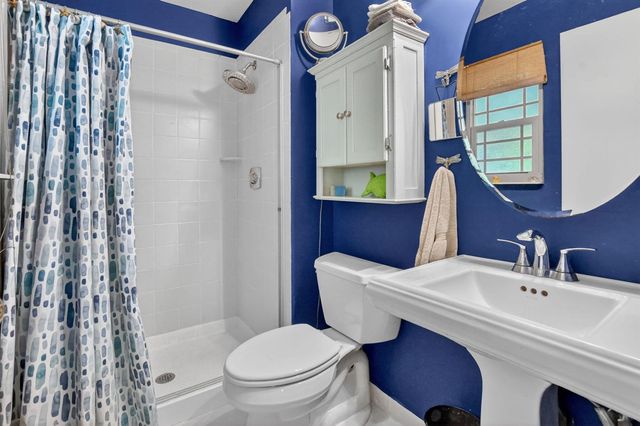 8353 Huntsman Place, Boca Raton, FL 33433