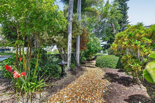 8353 Huntsman Place, Boca Raton, FL 33433