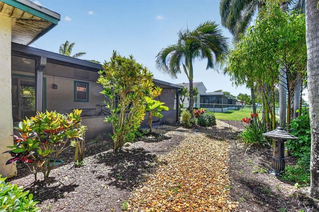 8353 Huntsman Place, Boca Raton, FL 33433